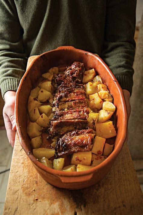 Oven-Roasted Spareribs and Potatoes (Entrecosto no Forno