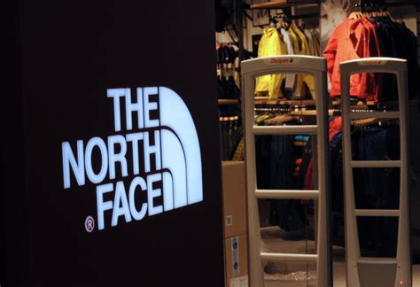 Over $1K worth of clothing stolen from Berkeley North Face store: police