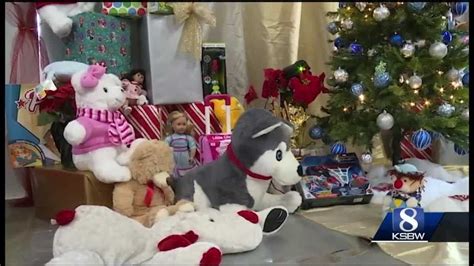 Over $50K in toys given out at Santa in the Park in Aurora