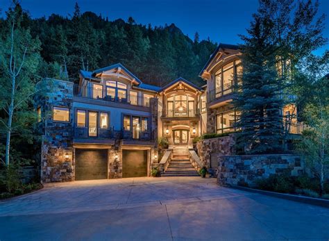 Over 3% of all homes in Colorado are vacation homes