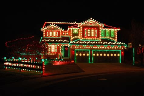 Over-the-top Highlands Ranch house will star in ABC’s “Christmas Light Fight”