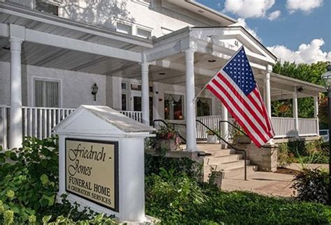 Overman jones funeral home plainfield il. .  <a href=https://u0102520....
