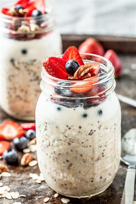 Overnight oas. Combine oats, Greek yogurt, milk, honey, vanilla, and chia seeds in a mason jar. Seal with lid and shake until well combined. Alternatively, you can stir the ingredients together in a bowl. Refrigerate at least 8 hours. Top with nectarine and serve. 