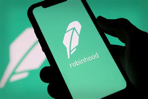 Overnight trading robinhood. 29.1.2021 ... The popular trading app raised $1 billion overnight from investors and tapped a $500 million credit line. 