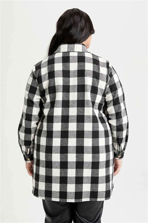 Oversize Fit Kareli Büyük Beden Flanel Oduncu Gömlek. 