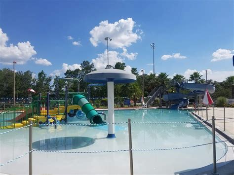 Plans, organizes and supervises aquatics programs and staff, supervises swimming pool operations and maintenance at the Oviedo Aquatic Facility, Riverside Pool, and Center Lake Splash Pad.. 