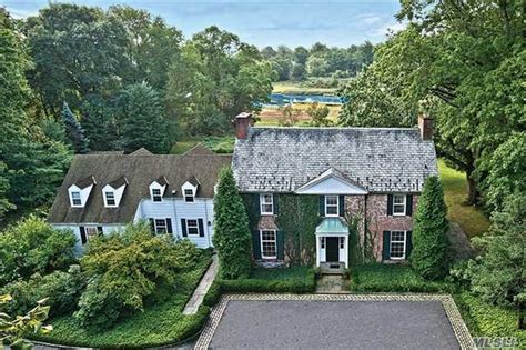 Zillow has 35 photos of this $1,998,000 5 beds, 7 baths, 4,032 Square Feet single family home located at 283 Oyster Bay Road, Mill Neck, NY 11765 built in 1935. …. 