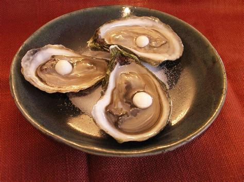 Oysters With Spicy Lemon Pearls, Reverse Spherification