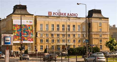Płytoteka rozgłośni centralnej polskiego radia w warszawie z lat (1919) 1945 1951. - Tm 241a 2 meter radio operators manual.