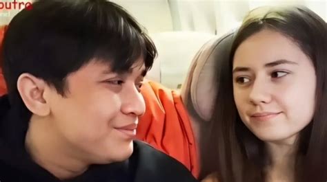 PACAR BILLY SYAHPUTRA bus ML & foto gaya viral putar video intim Thai lebih lengkap tanpa dipotong foto telanjang penikmat konten langka image 1