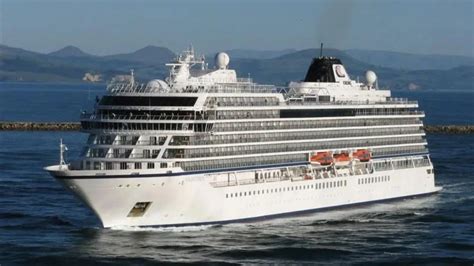 Paket Wisata Kapal Pesiar Di Indonesia - wintechmobiles.com