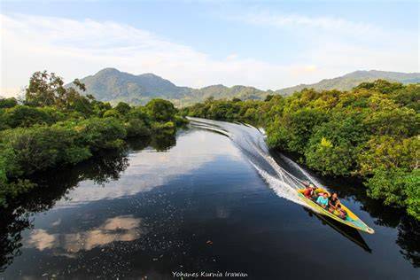 PANDUAN CERDAS ESKPLOR TAMAN NASIONAL … - raincitystudios.com