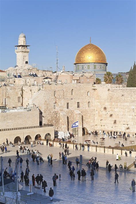 Panoramic timelapse view of the Western Wall Plaza with Dome of the ... - wintechmobiles.com