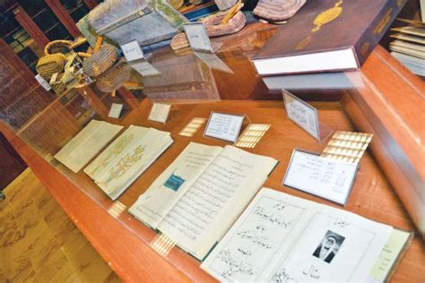 Paper Restoration: A Guide To Reviving Old Documents - muktibox.com