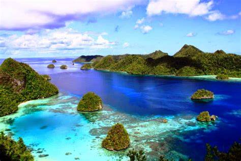 Papua Barat Bukan Hanya Raja Ampat... - raincitystudios.com