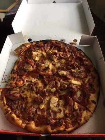 PARAMOUNT PIZZA, Lisburn - Restaurant Reviews, Photos