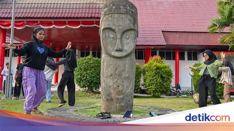 Patung Palindo - Dinas Pariwisata Provinsi Sulawesi Tengah - wintechmobiles.com