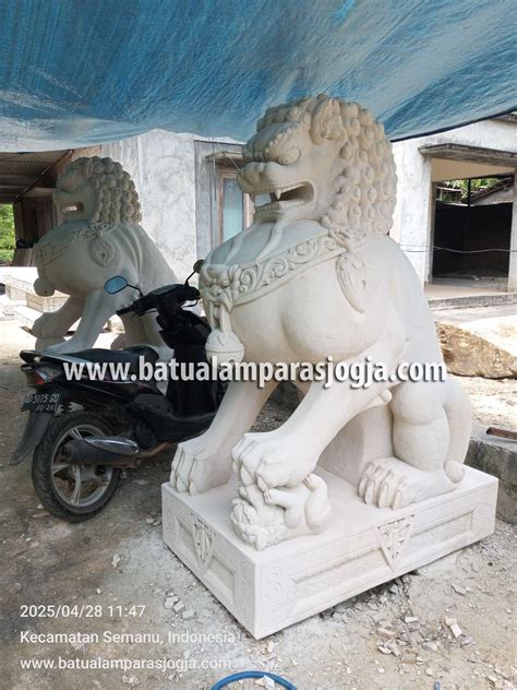 Patung Singa Batu Alam Paras Putih - muktibox.com