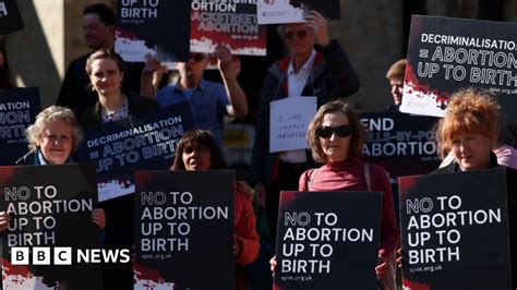 Peers debate possible decriminalisation of abortion - BBC News - muktibox.com