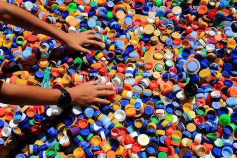 Pemanfaatan Limbah Botol Plastik | PDF - Scribd - raincitystudios.com