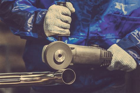 Pemolesan Logam untuk Tekstur & Penyelesaian Permukaan Berbeda - wintechmobiles.com