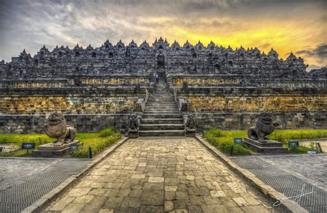 Penjelasan Candi Borobudur - muktibox.com