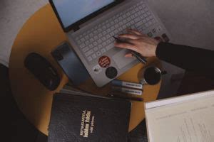 Penulis - UNG - muktibox.com