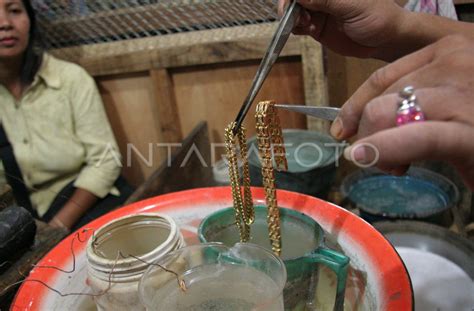 Penyepuhan emas - Wikipedia bahasa Indonesia, … - wintechmobiles.com