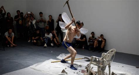 Performance Art Types, Artists & Examples - muktibox.com