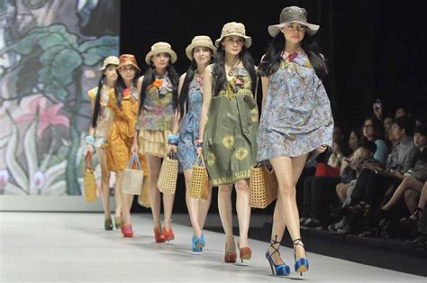 Perkembangan Fashion di Indonesia - Italian Fashion … - wintechmobiles.com