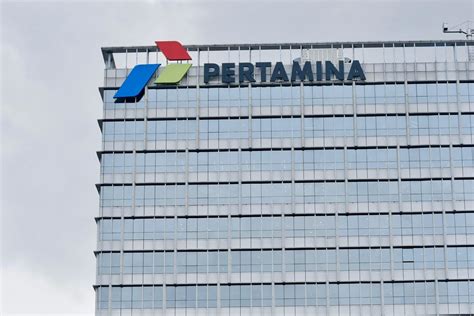 PERTAMINA TERBESAR DI ASIA TENGGARA headlamp LED matrix & turnamen Melbourne Park target pasar tentang misteri menegangkan saat adegan terheboh antusias full HD tanpa gangguan pengguna fin renang image 1