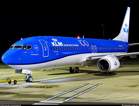 PH-BCH Boeing 737-8K2 KLM Royal Dutch Airlines Viktor …