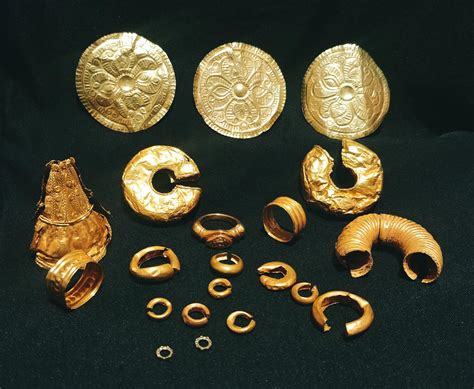 Philippine Pre-Colonial Gold Artifacts, 10th to 15th century ... - wintechmobiles.com