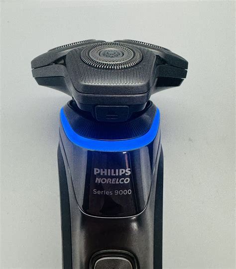 PHILIPS NORELCO 9800 Rechargeable Wet & Dry Electric Shaver …