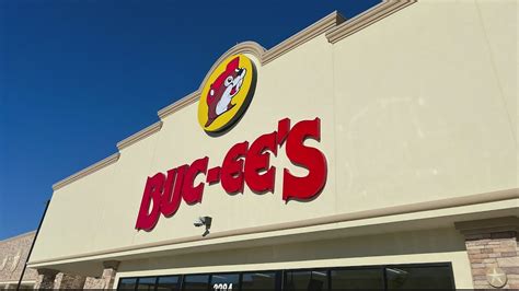 PHOTOS: Buc-ee's officially opens in Springfield