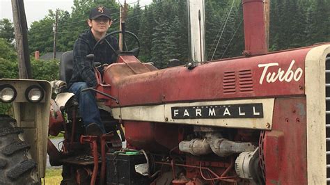 PHOTOS: Hartford students come to school via tractor