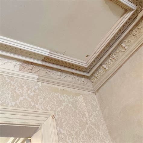 Plaster Moulding Restoration London - 020 8539 1725 - muktibox.com