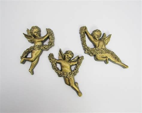 Plastic Cherub Wall Decor - muktibox.com