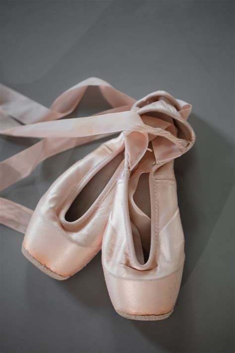 Pointe Shoes & Ballerina Slippers | The Dance Shop - muktibox.com