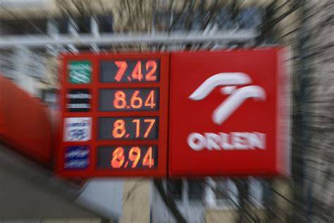 Poland to cap fuel prices, Orlen shares sink - MSN - raincitystudios.com