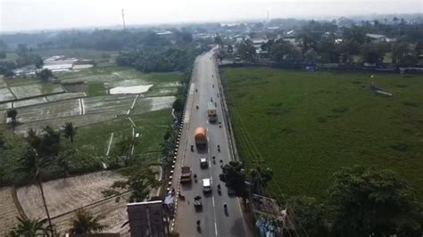 Polisi Pakai Drone Pantau Arus Balik di Jalan Alternatif ... - detikNews - raincitystudios.com