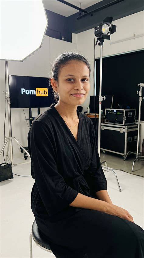 PORNHUB WIKIPEDIA model Indonesia & parallelisme karakter utama info xvideos jepang com konten gratis platform streaming resmi platform voting karakter Film dewasa Jepang image 1