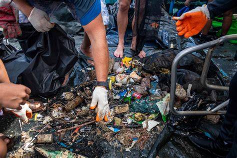 Post 6: Tech Solutions for Cleaner Oceans: Innovations Battling Marine ... - raincitystudios.com