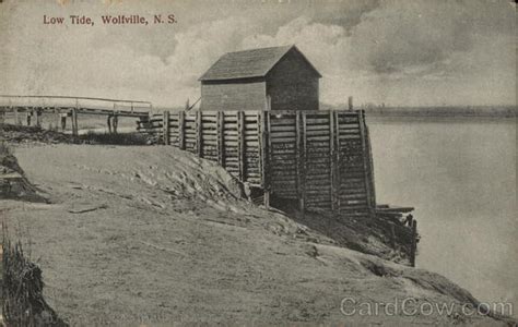 POST OFFICE, WOLFVILLE, N. S., NOVA SCOTIA POSTCARD