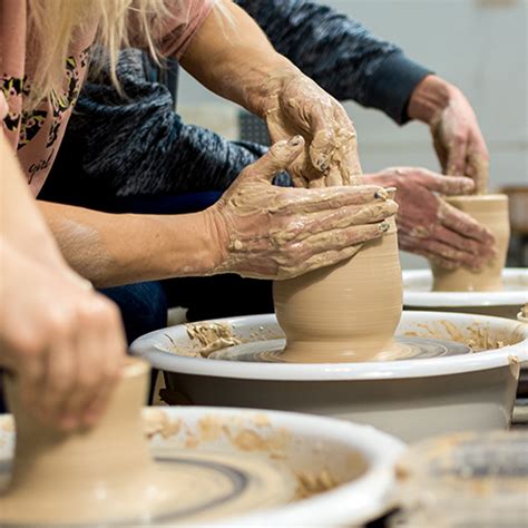 Pottery - Porcelain, Glazing, Firing | Britannica - muktibox.com