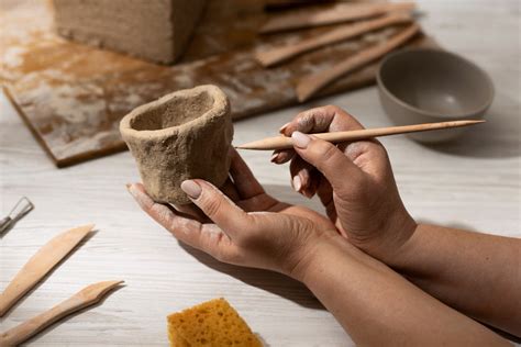 POTTERY TOOLS AND USAGE - The Create Studio - muktibox.com