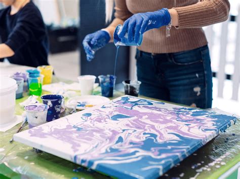 Pouring & Sculpting Wax - Sculpture Depot - muktibox.com