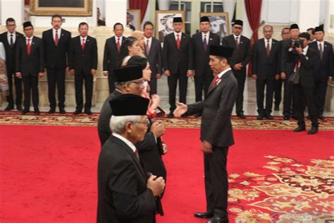 President Jokowi Confers the Title of National Heroes to Five National ... - wintechmobiles.com