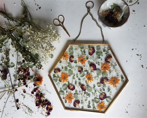 Pressed Flower Shop - muktibox.com