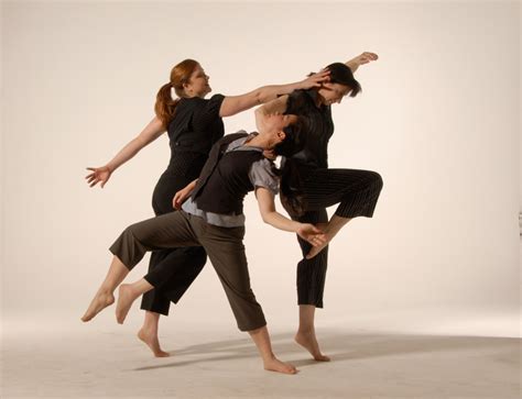 Process of Improvisational Contemporary Dance - muktibox.com